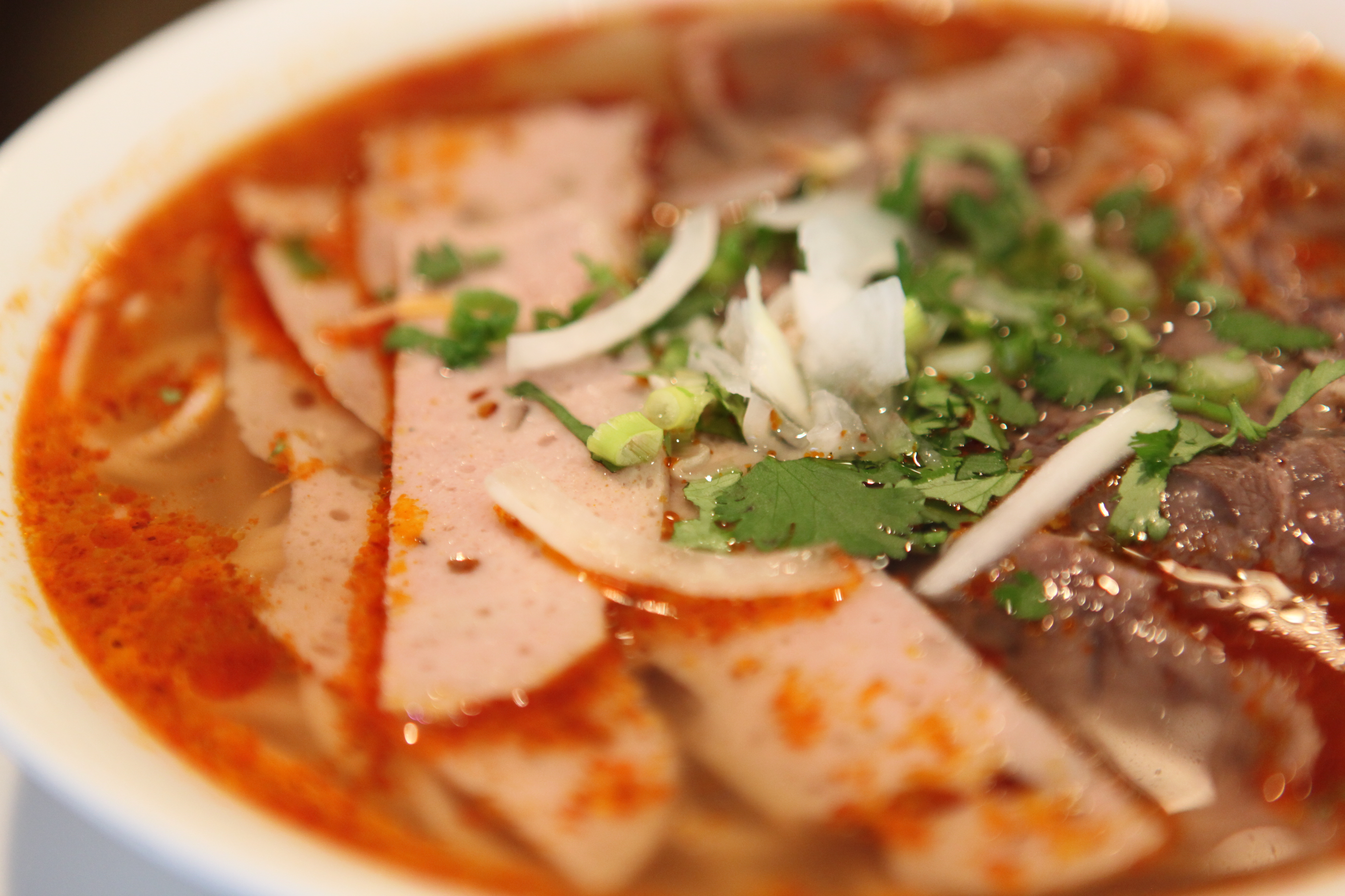 22. Rice Noodle Soup w/Beef & Vietnamese Ham Spicy. Bun Bo Hue
